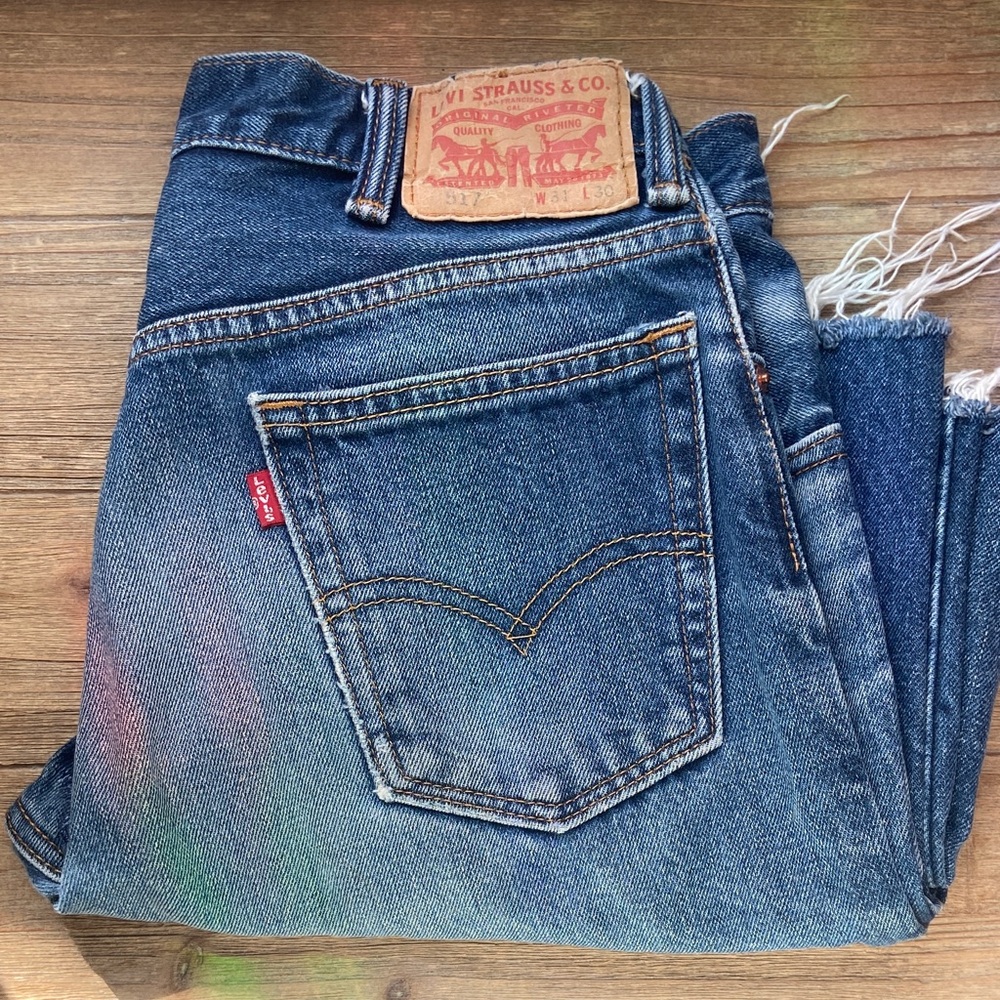 VINTAGE Levi's Wide Cropped Blue Ankle Jeans - Picture 5 of 5